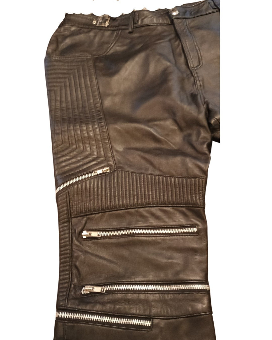 Close up picture of our Mens Leather Shorts With Zippers showing zipper detail on leg.