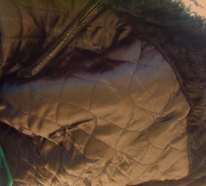 Picture of quilted lining of our Black Leather Aviator Jacket,.